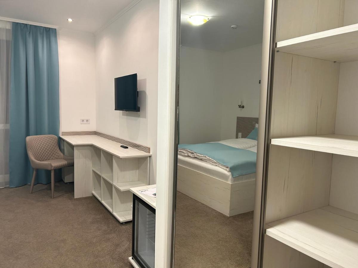 Danelis Hotel Edelény Dış mekan fotoğraf